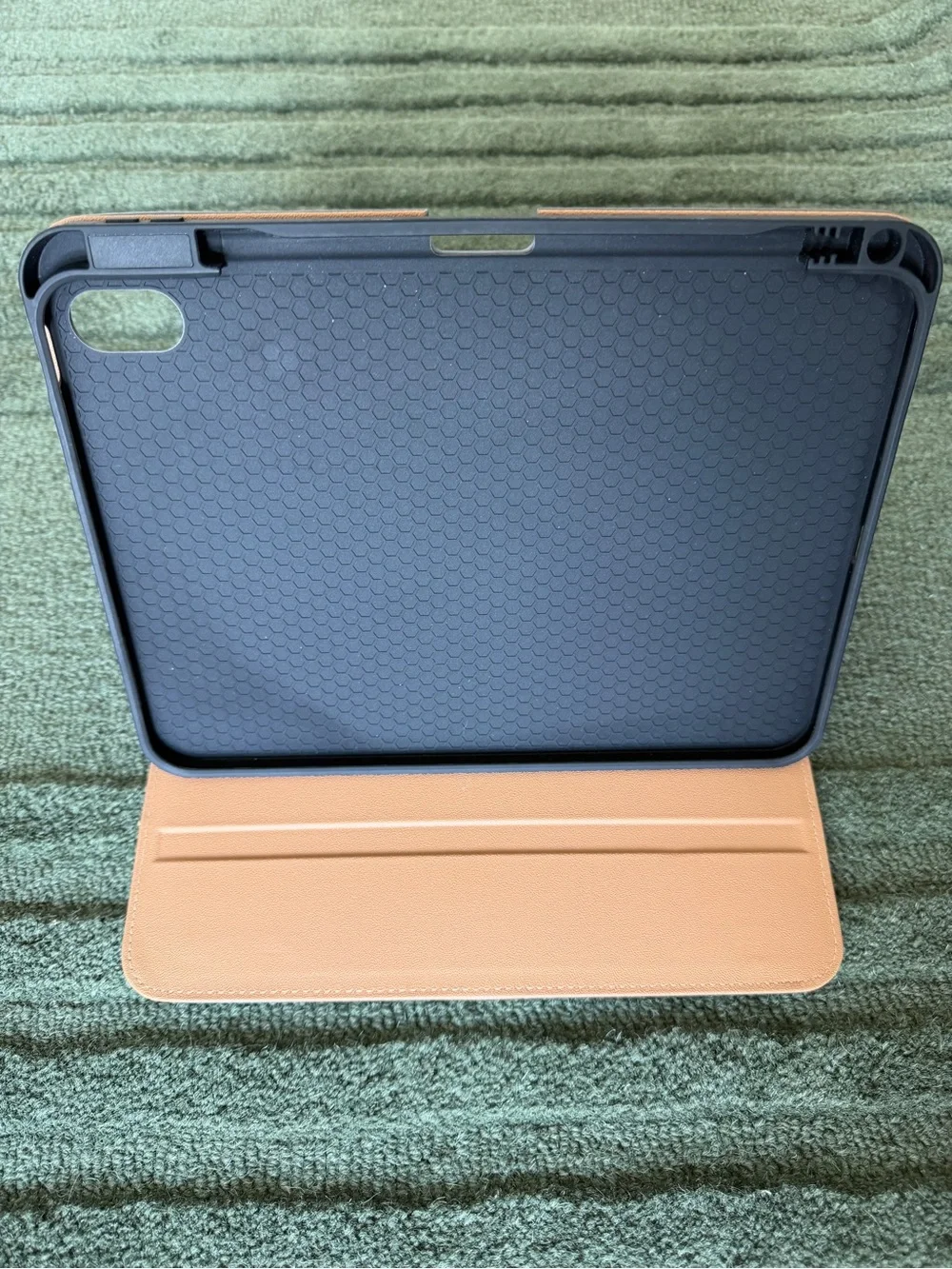DTTO iPad Cases (2)